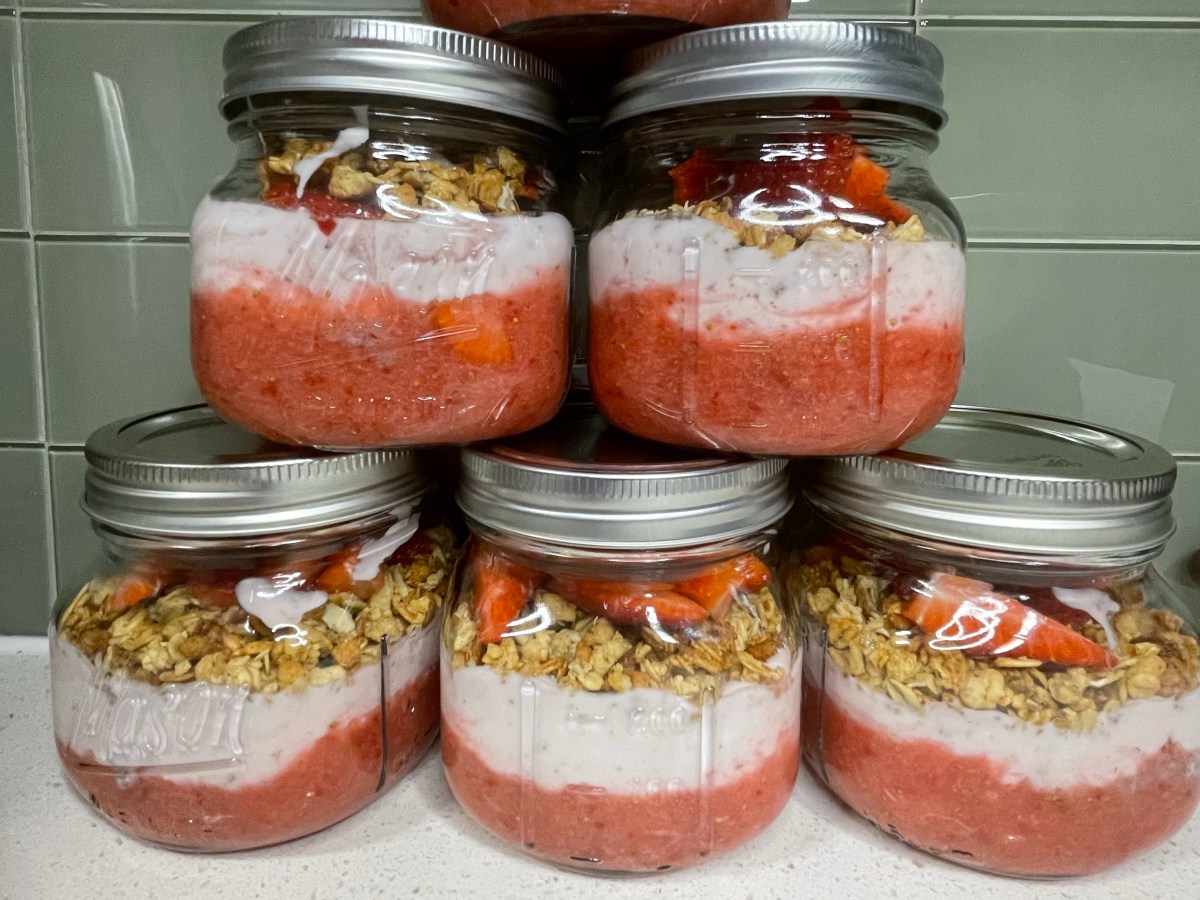 Chia Pudding Yogurt&nbsp;Parfaits