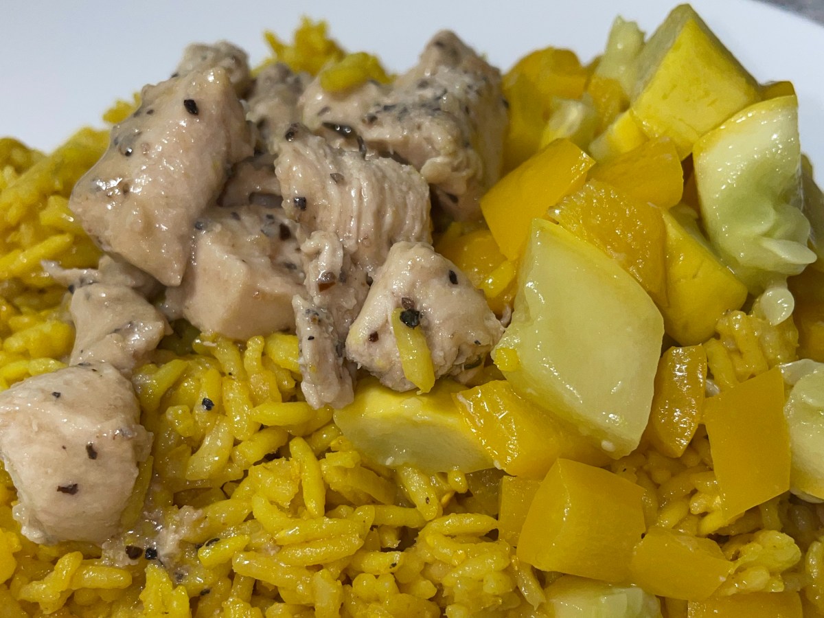 Yellow Rice with Lemon Garlic&nbsp;Chicken